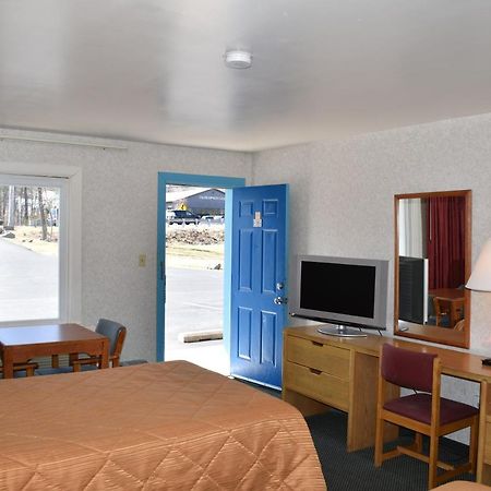 Pocono Night Lodge Bartonsville Exterior photo